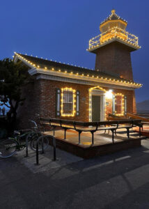 Santa Cruz Surfing Museum
Santa Cruz, California
West side
Lorenalia